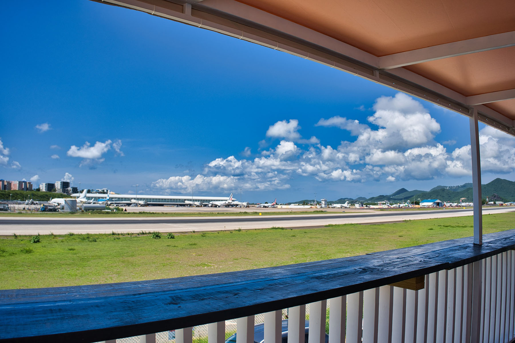 Beacon Hill, Simpson Bay Beach, St. Maarten Dinghy's Beach Bar